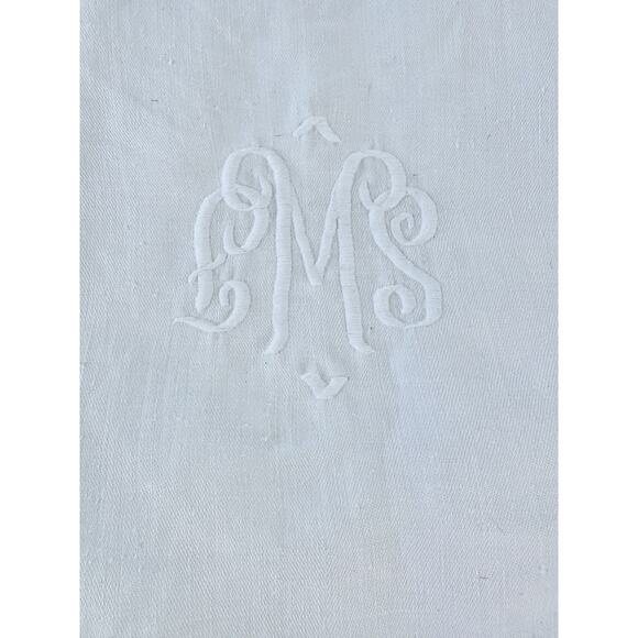 Vintage White 100% Linen DAMASK Tablecloth Floral Rose Embroidered Monogram - Picture 4 of 11